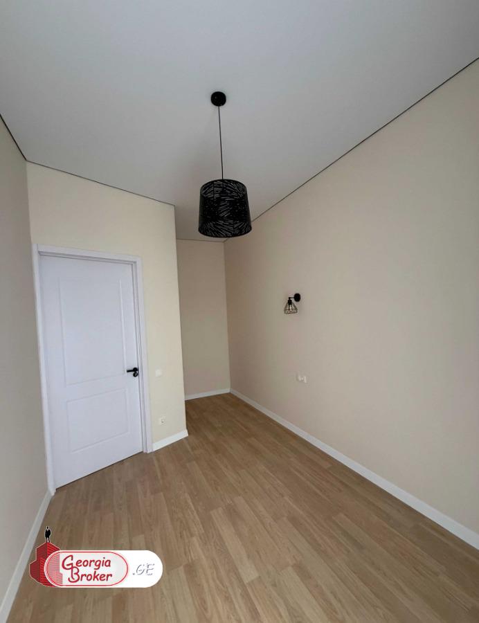 იყიდება ახალი გარემონტებული 2 ოთახიანი ბინა